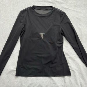 mesh long sleeve w/ v-neck tank top attached